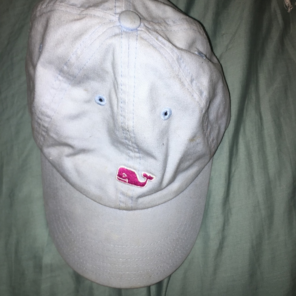 Light blue Vineyard Vines hat